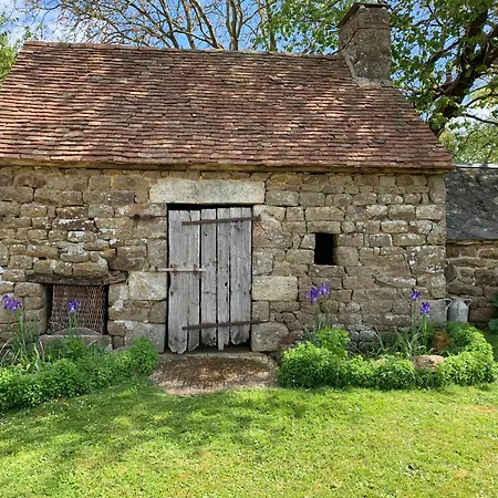 1 Bed - Sleeps 2 - Garden - Parking - Wifi